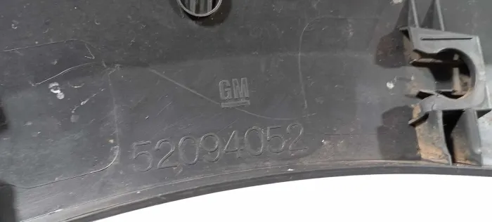 Aplique Vão Roda Tras. E. Gm Onix Active 1.4 2018 52094052