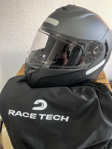 Vendo capacete escamoteável Race Tech novo