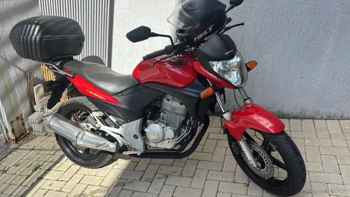 CB 300 ano 2012  RARIDADE!!!!! Único dono! 