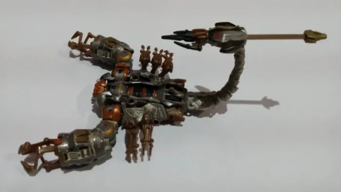 Figura de ação Transformers Hasbro 2006 scorpion Scorponok.