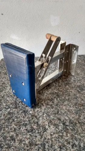 Suporte motor de popa