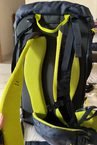 Mochila impermeável para camping e trilha