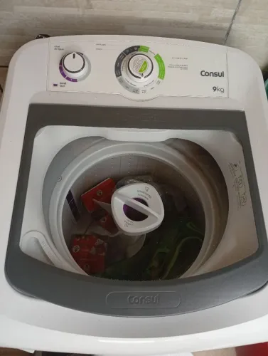 Máquina de lavar roupas 