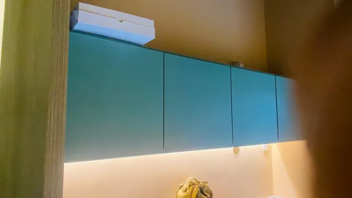 armário cozinha com led