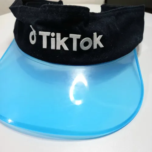 Boné  Viseira Tik Tok