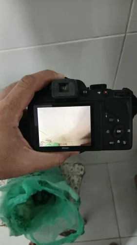 Câmera nikon P530