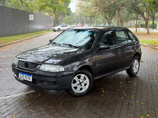 Volkswagen Gol Geração III FUN 1.0 16V Gasolina Mec. 4P 2001
