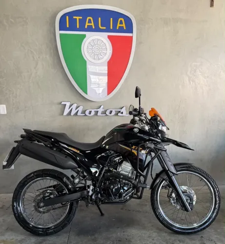 XTZ 250 Lander ABS 2020 zera impecável financiamos