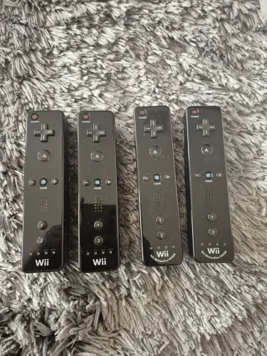 Acessórios para Nintendo Wii 14 Jogos + 4 Controles