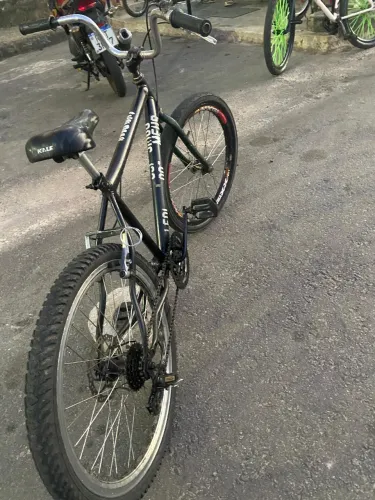 VENDO BIKE ARO 24 EXCELENTE