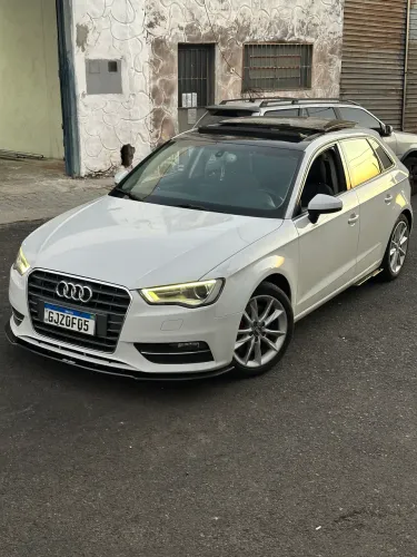 Audi A3 Sportback 1.8 16V TFSI S-tronic 5P 2014