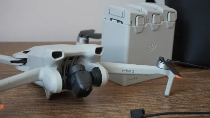 Drone DJI Mini 3 Combo Flymore