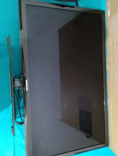 TV SAMSUNG 43 POLEGADAS ÁUDIO MEIO ABAFADO