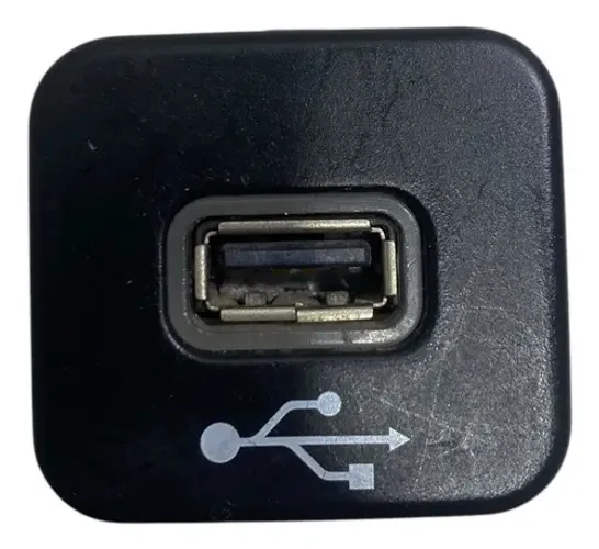 Entrada Usb Jeep Renegade 2018 * Preto