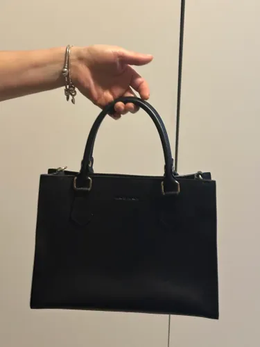Bolsa Vincis Bench em Couro - Excelente Estado