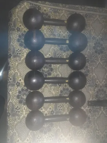 Vendo pares de halter maciço 7,9,10 quilos