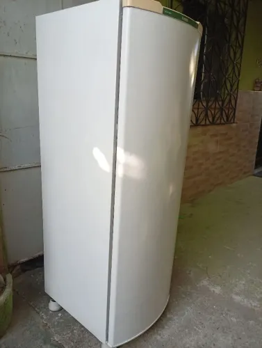 Vendo geladeira Consul palito