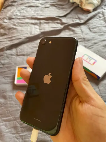 Vendo iPhone SE 2020