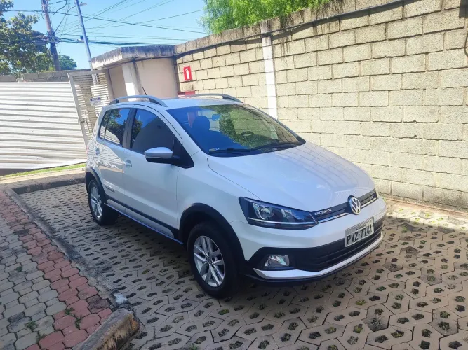 Volkswagen Crossfox 1.6 T. Flex 16V 5P 2015