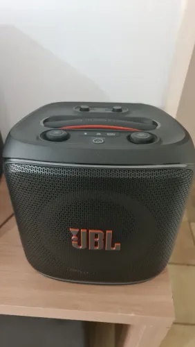 JBL Partybox Encore 2 (plus, com dois microfones)