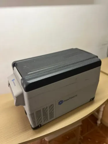 Vendo geladeira portátil 12/24v 110/220v