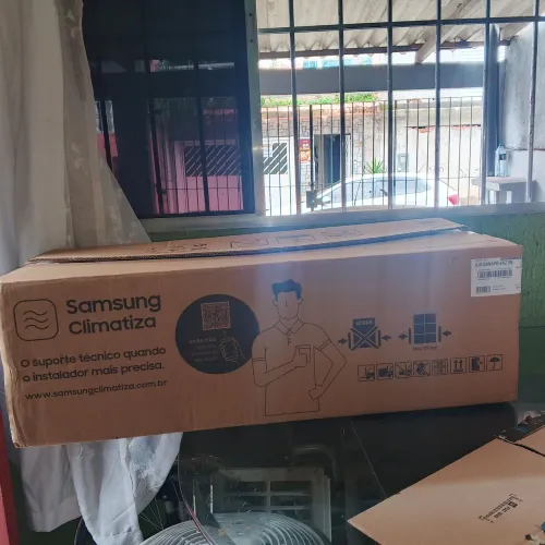 " EVAPORADORA" SANSUNG WIND FREE QUENTE FRIA INVERTER 9.000 BTUS APENAS $$850