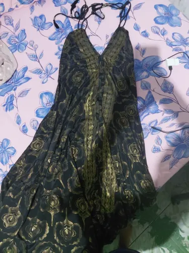 Estou vendendo esse vestido indiano está novo uma vez de uso