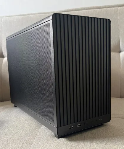 Gabinete Lian Li 011 A3