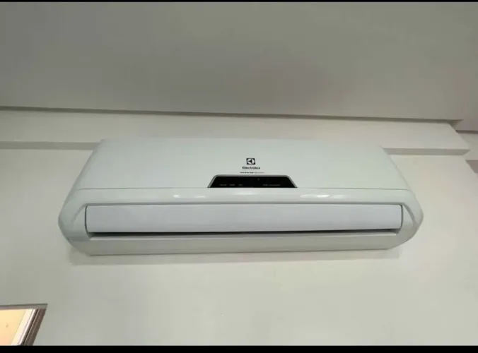 Ar condicionado, Electrolux, Inverter 12mil BTUs. Super econômico