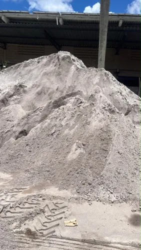 Carrada de areia de fingir p/reboco