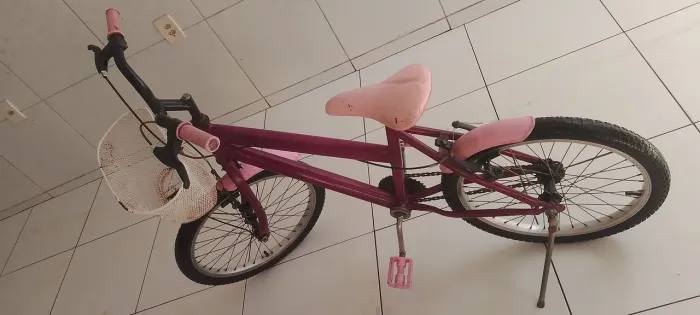 Bicicleta infantil usada mas é bom estado