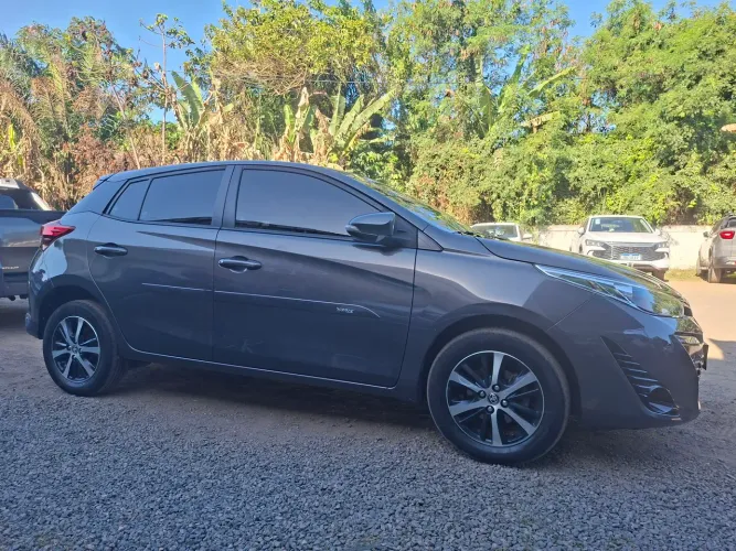Toyota Yaris XLS Connect 1.5 Flex 16V 5P AUT 2021