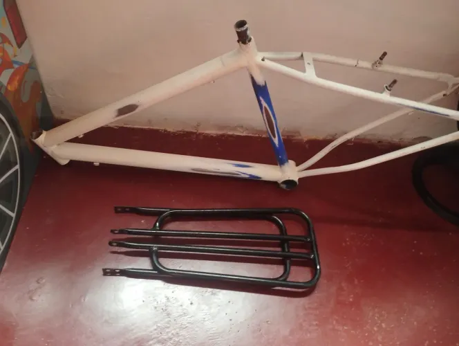 Quadro aro 26 + bagageiro