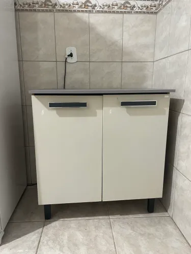 Balcão para cozinha e armário suspenso