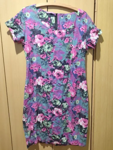 Vestido floral curto M