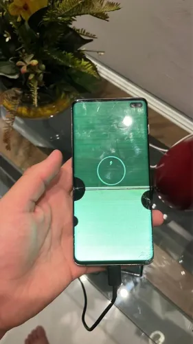 S10 ultra com falha na tela