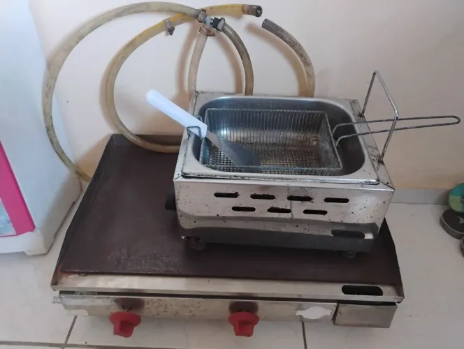Chapa de sanduíche mais fritadeira profissional
