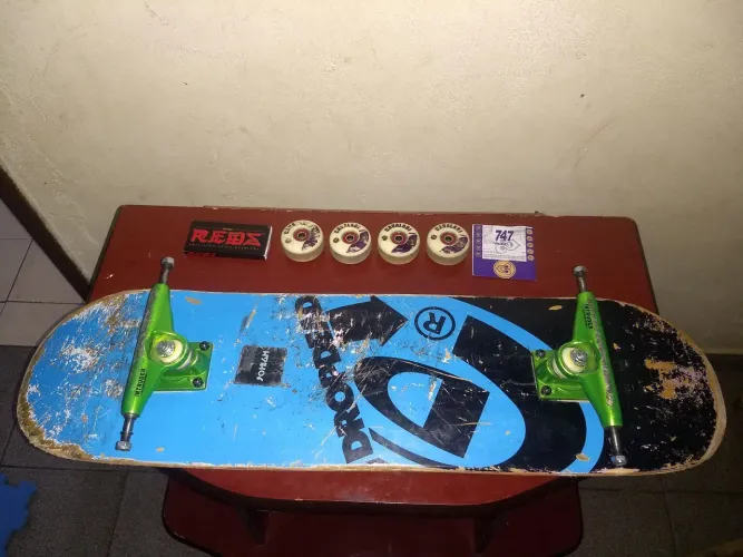 Vendo skate profissional 300
