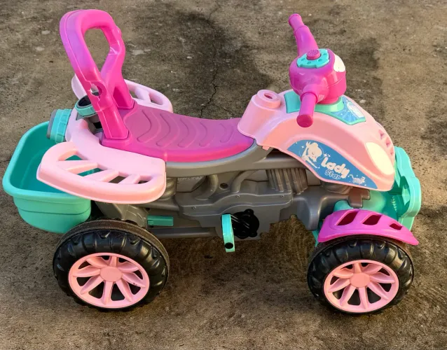 Motocicleta quadriciclo infantil