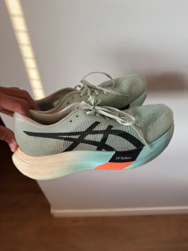 Asics meta speed SKY 