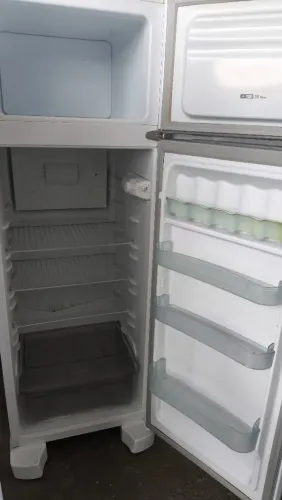 Geladeira esmaltec 3 meses de garantia