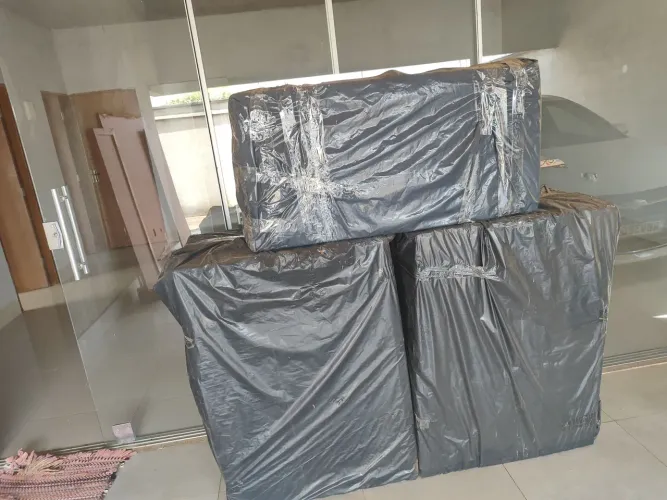 Vende se folha de isopor 1mx50 cm.
