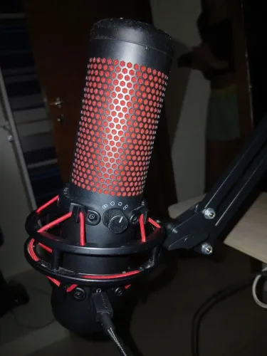 VENDO MICROFONE HYPERX QUADCAST