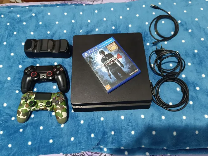 PlayStation 4 Slim 1TB