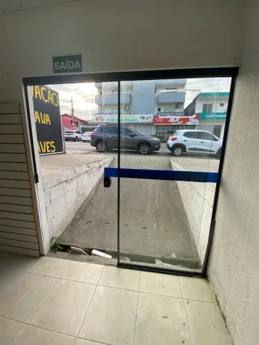 Porta de vidro de correr nova