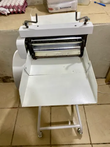 Cilindro com amassadeira para 5kg de farinha