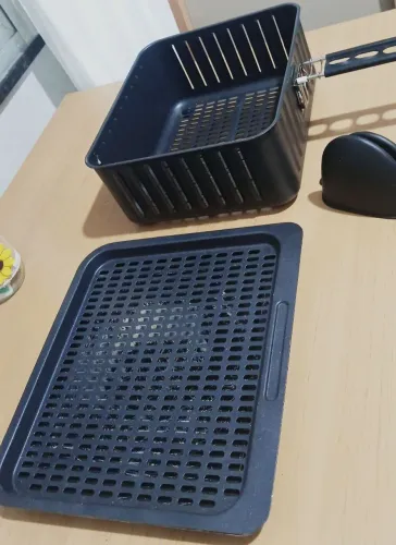 Fritadeira Elétrica Air Fryer Mondial Forno Oven 12L       Semi nova - 3 meses de uso . 