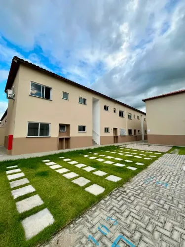 Imóvel para venda possui 50 metros quadrados com 2 quartos em Barrocão - Itaitinga - CE