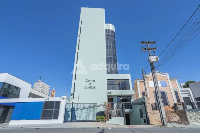 Ampla Sala Comercial no Centro de Clínicas