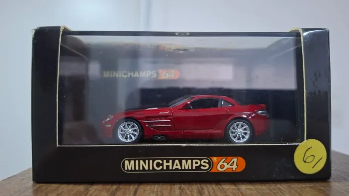 Minichamps McLaren SLR Cabriolet Mercedes-Benz 1:64 Red